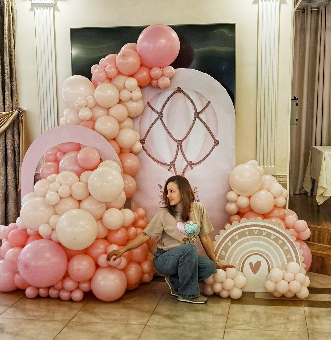 Фотозона на годик с воздушным шаром фотозона воздушный шар